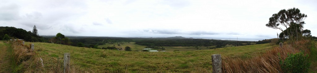 Pano: Byron Bay (Overlooking)